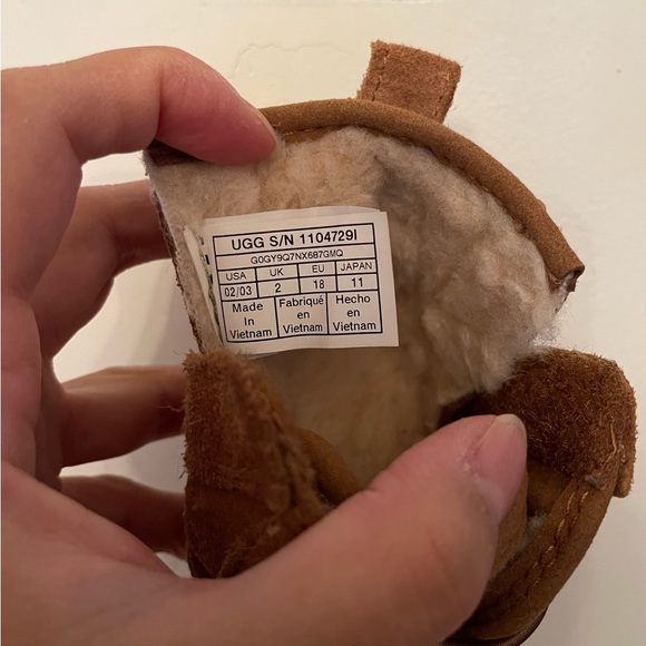 Infant Neumel Uggs 6-12 Months - Picture 5 of 6